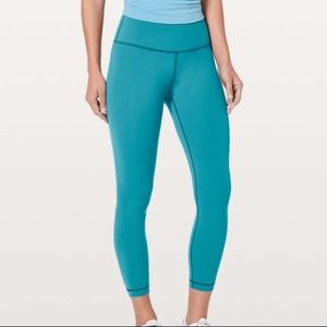 Lululemon Sz 8 Wunder Under 7/8!